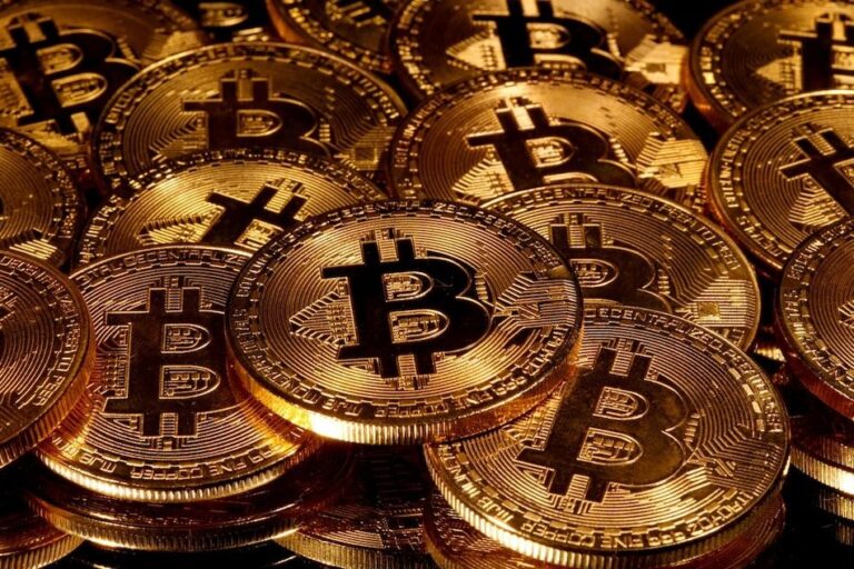 حسب ادعاءات البيانات ، عمال مناجم البيتكوين يصرفون أموالاً جماعية