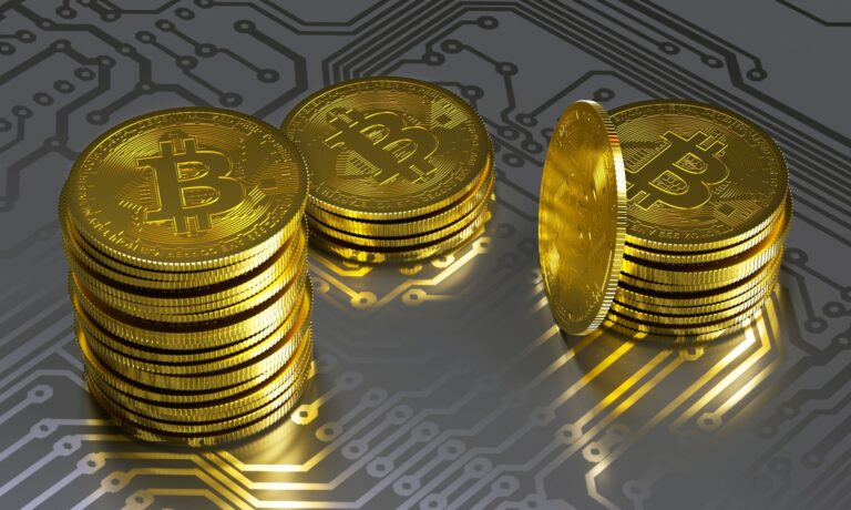 تتباطأ تدفقات أموال البيتكوين إلى الخارج لكن المستثمرين يبدأون في الخروج من صناديق الإيثر