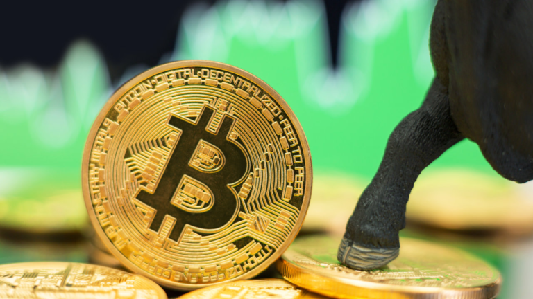 يتوقع المحلل "السوق الصاعد المحدث" للبيتكوين ، السعر يتجه نحو 100 ألف دولار