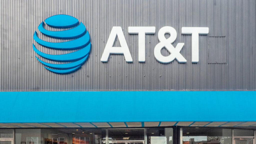 رفع دعوى قضائية ضد AT&T من قبل العميل بعد خرق أمني أدى إلى سرقة عملة مشفرة