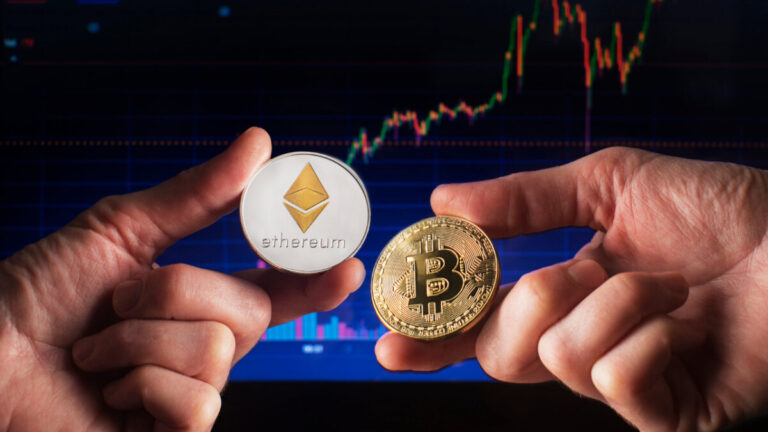 يتوقع المحلل سوق العملات المشفرة الصاعد: 100 ألف دولار بيتكوين ، 5 آلاف دولار إيثريوم هو مسار المقاومة الأقل