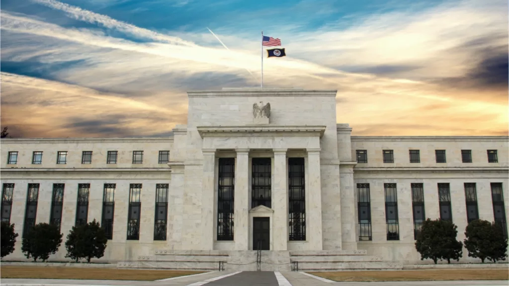 يتوقع تقرير تضخم المستهلك الصادر عن بنك الاحتياطي الفيدرالي في نيويورك أن يصل معدل التضخم في الولايات المتحدة إلى 5.2٪ بحلول العام المقبل