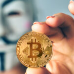 أصبح ساتوشي ناكاموتو ، مبتكر البيتكوين المجهول ، ثاني أغنى شخص على وجه الأرض
