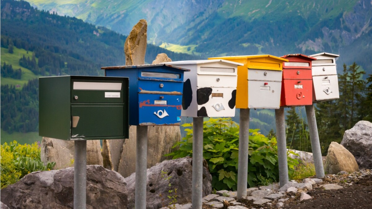 Crypto Stamp تحطم متجر Swiss Post عبر الإنترنت مع طلب يوم الإطلاق