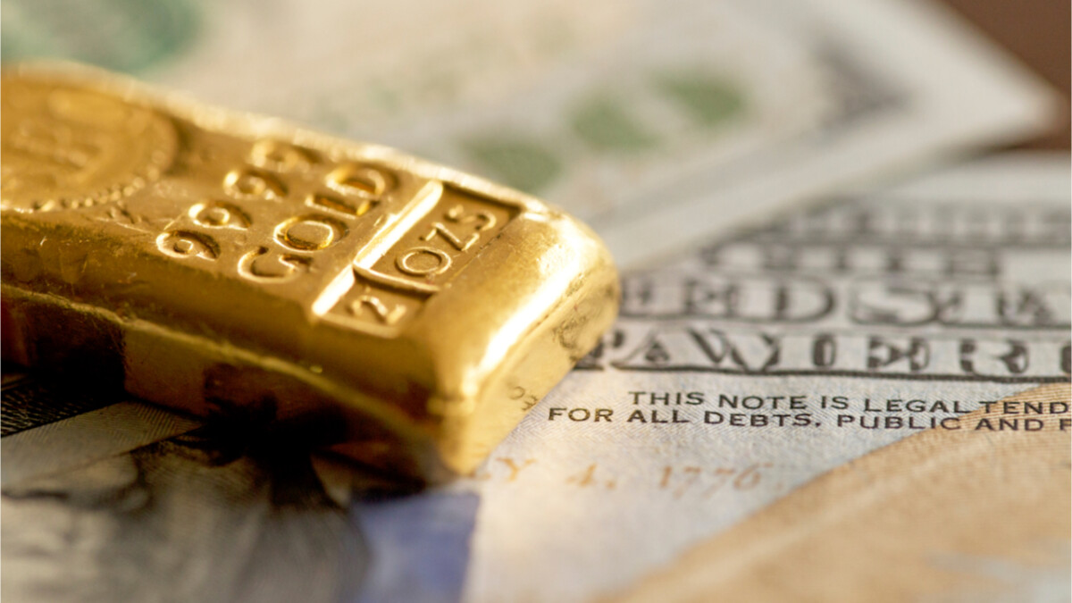 يصر المؤلف على أن سعر الذهب الحالي أرخص الآن مما كان عليه في عام 1980
