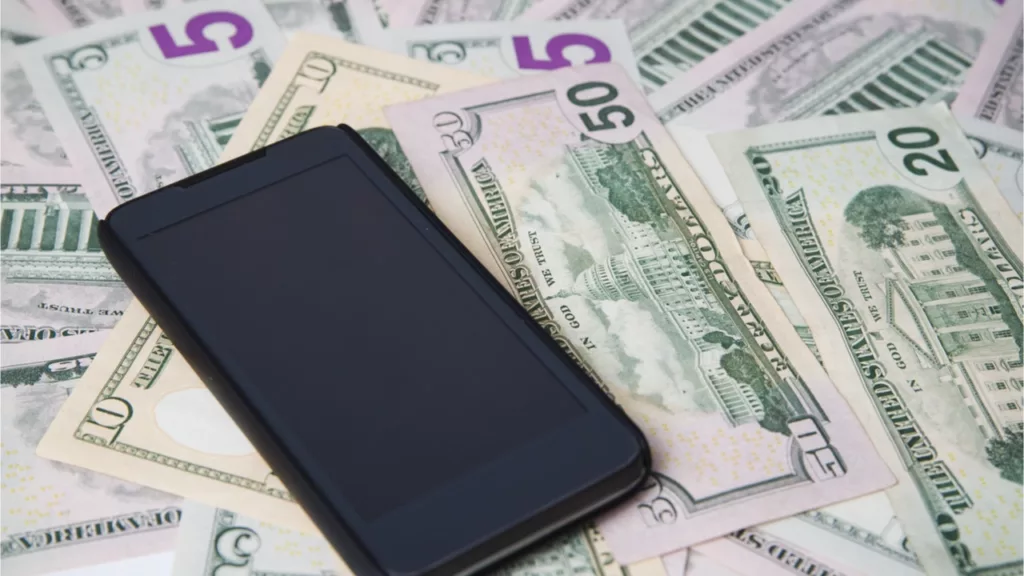 سجن العقل المدبر لـ Onecoin بتهمة استخدام هاتف محمول ممنوع لنقل 20 مليون دولار