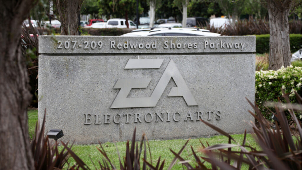 يعتقد الرئيس التنفيذي لشركة Electronic Arts أن NFTs و Play-to Earn جزء من مستقبل صناعة الألعاب