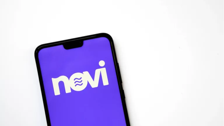 Novi تطلق البرنامج التجريبي لتكامل Whatsapp لمستخدمين محددين في الولايات المتحدة