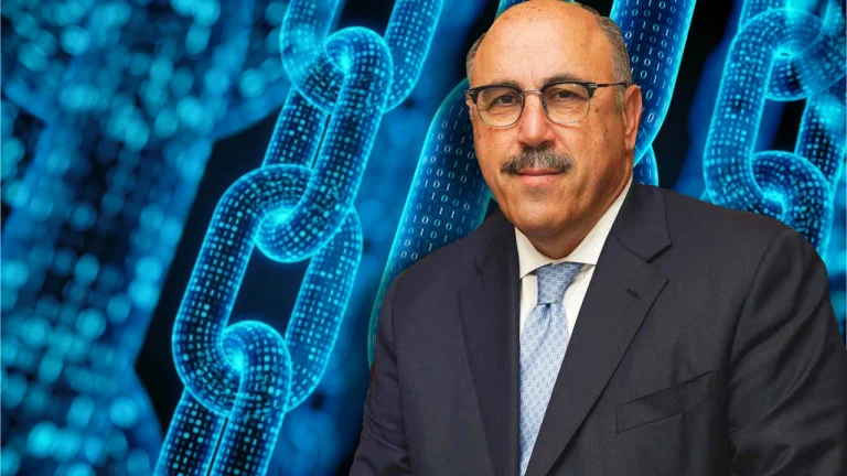 الرئيس التنفيذي لبنك في الإمارات العربية المتحدة : البلوكشين و العملات المشفرة موجودان للبقاء ومن المستحيل تنظيمهما على نطاق واسع