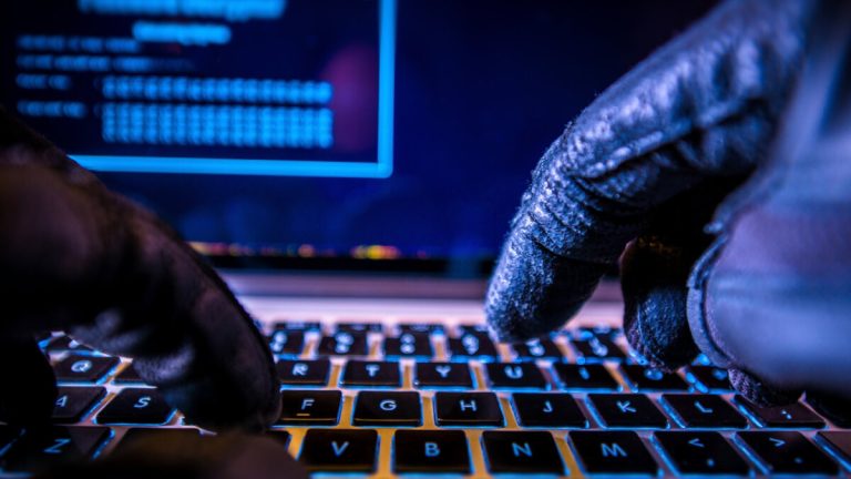 يكشف Crypto.com عن 483 حساباً تم اختراقها في عملية اختراق حديثة - 34 مليون دولار في البيتكوين، وسرقة Ether