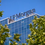 JPMorgan تخفض تقدير سعر البيتكوين إلى 38 ألف دولار وسط التقلبات