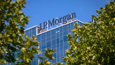 JPMorgan تخفض تقدير سعر البيتكوين إلى 38 ألف دولار وسط التقلبات