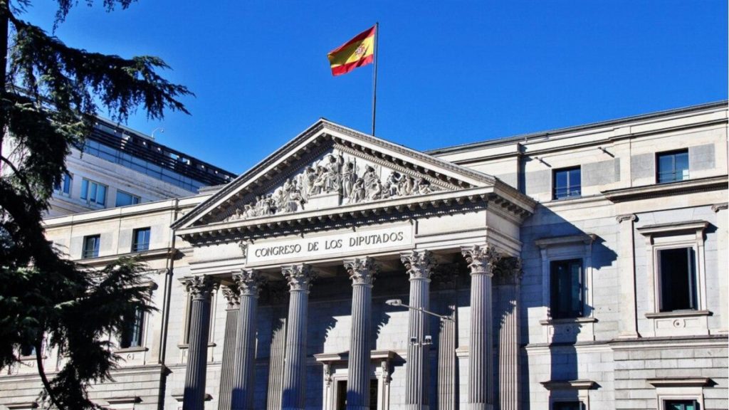 تعدل إسبانيا النموذج الضريبي 720 ، المستخدم للإعلان عن مقتنيات العملة المشفرة في الخارج