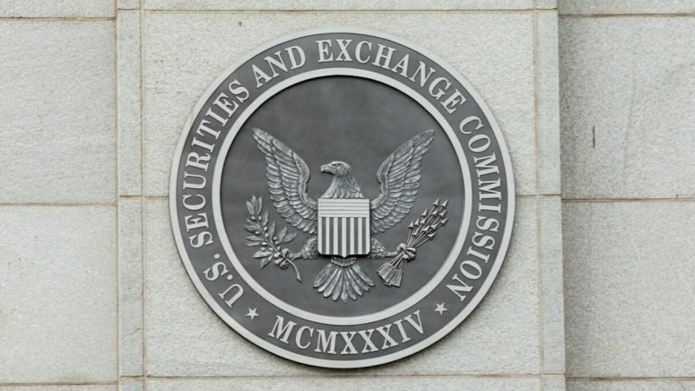 تطلب شركة Grayscale Investments من المستثمرين المساعدة في إقناع SEC بالموافقة على Bitcoin Spot ETF