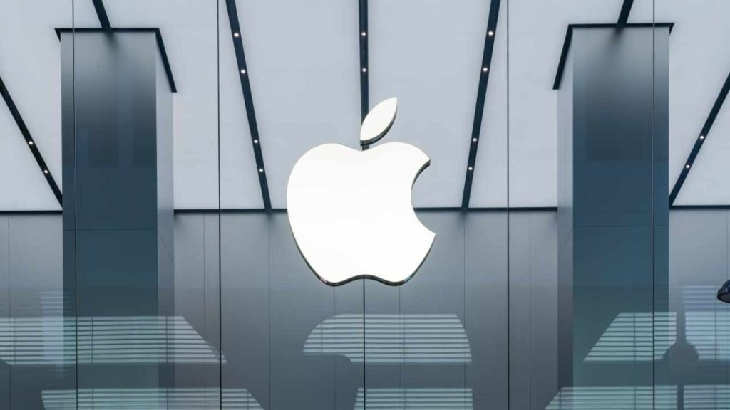 الرئيس التنفيذي لشركة Coinbase يقول إن سياسة التشفير في Apple تثير مشكلات مكافحة الاحتكار المحتملة