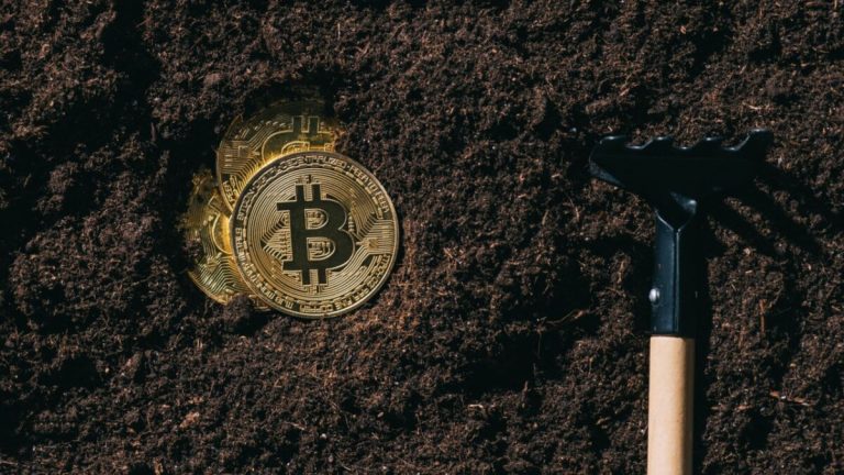 تستمر أفضل أجهزة تعدين ايثيريوم و بيتكوين اليوم في جني الأرباح