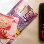 محافظ البنك المركزي الكيني: اختراق منخفض للهواتف الذكية يعمل ضد خطة إطلاق CBDC