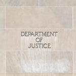 رفعت وزارة العدل أول شكوى جنائية ضد مواطنين أمريكيين يُزعم أنهم يستخدمون عملة مشفرة للتهرب من العقوبات