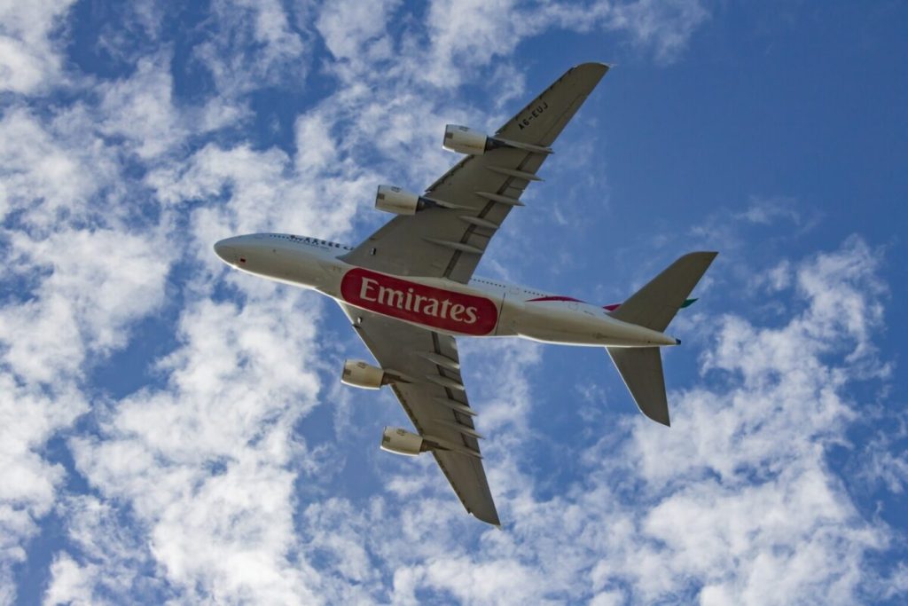 تخطط طيران الإمارات لقبول البيتكوين كخدمة دفع