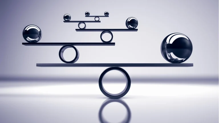 محافظ بنك إسبانيا يسلط الضوء على الحاجة إلى تنظيم سريع في ديفي والعملات المشفرة