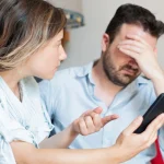 تقرير الخيانة المالية الأمريكية: قام 2 من أصل 5 من المشاركين في الاستطلاع بإخفاء مشترياتهم من العملات المشفرة
