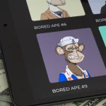 أكبر سك عملة NFT في التاريخ - بيع الأرض الافتراضية لBored Ape's على جانب آخر يرفع 320 مليون دولار