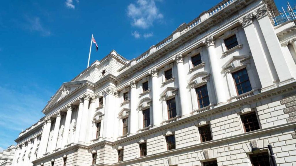 المملكة المتحدة تؤكد التزامها بتنظيم العملات المستقرة بعد Terra Meltdown
