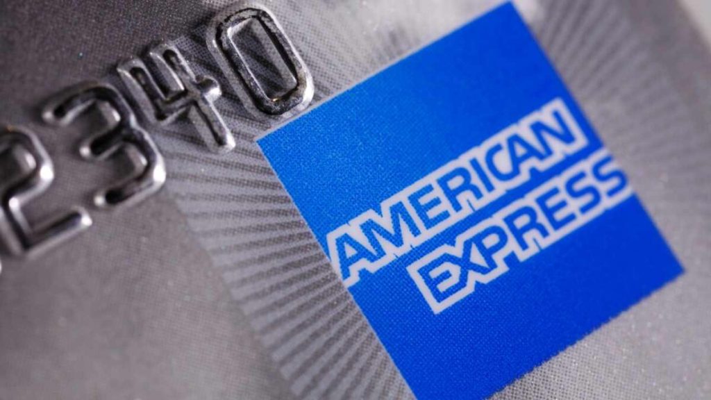 تتيح بطاقة ائتمان American Express الجديدة للمتسوقين ربح مكافآت تشفير قابلة للتداول عبر أكثر من 100 عملة مشفرة