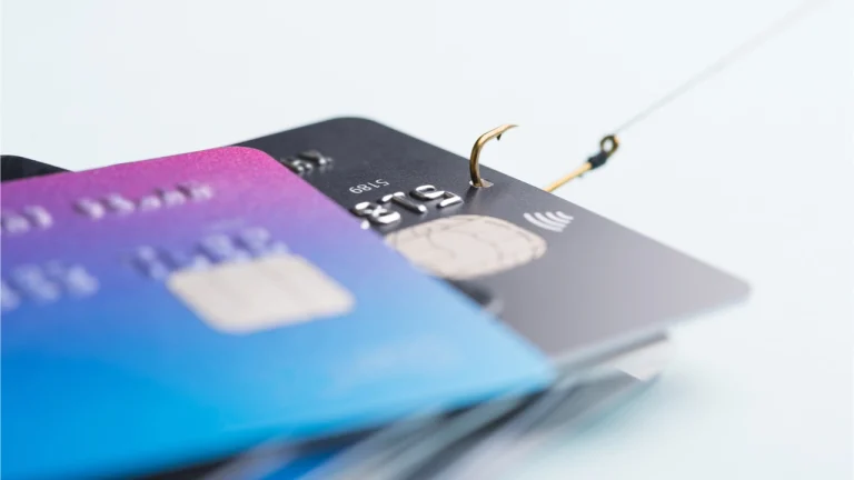 وكالة إنفاذ القانون الكينية تعتقل طالبين بتهمة استخدام أموال مسروقة لشراء بيتكوين