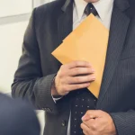 مدير شركة صينية مدرجة يختلس 8 ملايين دولار ، يستخدم الأموال لشراء منصات تعدين البيتكوين