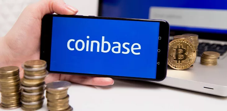 تحتفل Coinbase بإنجاز جديد