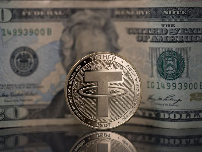 المشرعون الأمريكيون يمكن أن يؤثروا على استخدام تيثر الخارجي: JPMorgan