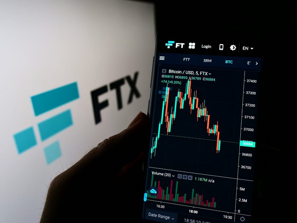 الثقة الاستثمارية في العملات المشفرة للتبادل تشهد عودة، تجاوزًا على ظلال فضيحة FTX