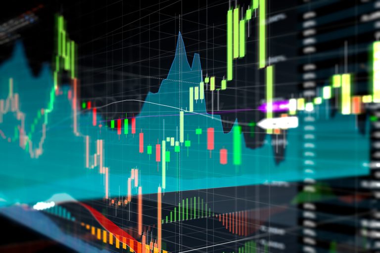 التداول غير مشروع داخل سوق NFT؟ نشاط بيع غير عادي لـ Moonbirds قبل صفقة Yuga