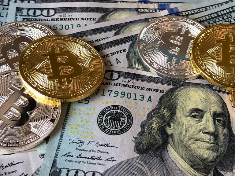 من المتوقع جذب صناديق بيتكوين المتداولة 220 مليار دولار في ثلاث سنوات.