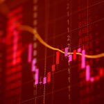 تهاوي أسهم NYCB بنسبة 42% وارتفاعها بعد جمع رأس المال بقيمة 1 مليار دولار