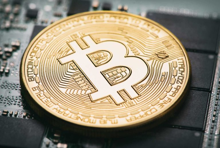 صناديق بيتكوين تشهد صافي تدفق للداخل بعد 5 أيام من التدفقات الخارجة