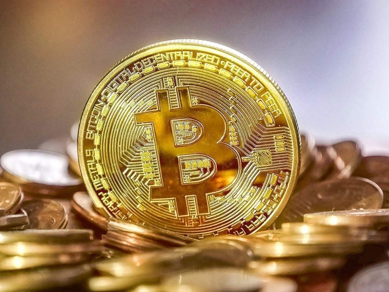 يقفز سعر البيتكوين إلى أعلى مستوى له في عام 2024، متجاوزًا 66,000 دولار، وقريبًا من مستوى قياسي مع اقتراب عملية التقسيم.