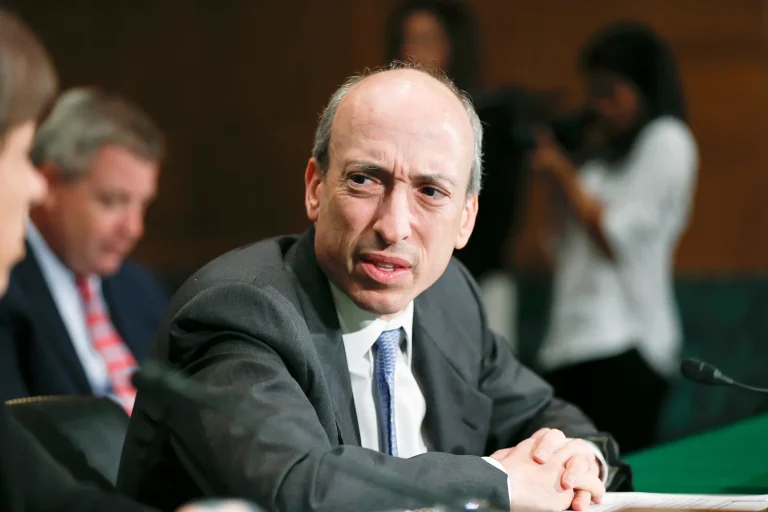 رئيس SEC: الشفافية ضرورية في أسواق العملات المشفرة