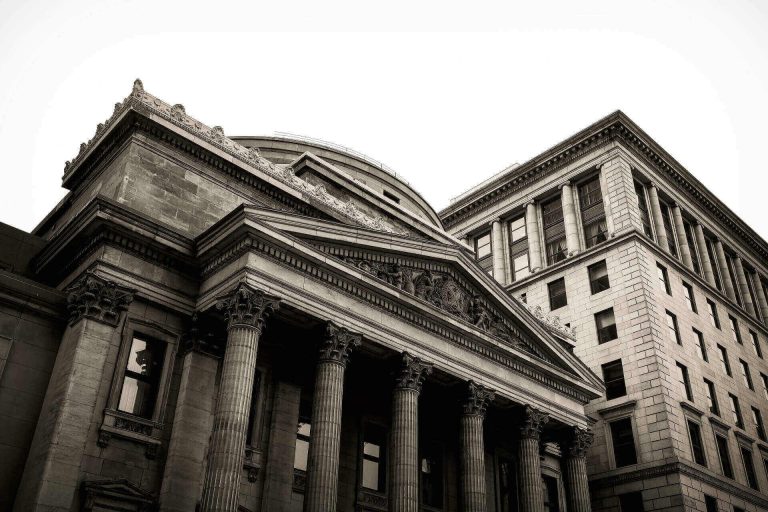 تقدم دعوى جماعية ضد بنك سيلفرجيت بسبب اتهامات بالاحتيال المتعلقة بـ FTX