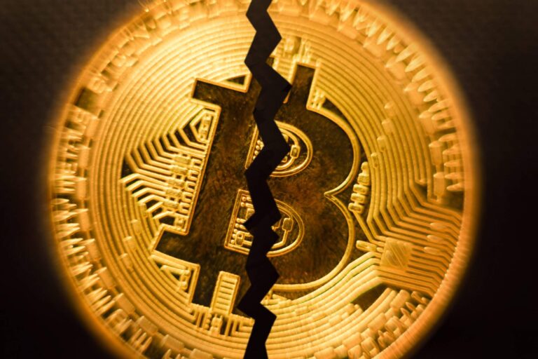 تقرير Glassnode: هل انتهى السوق الصاعد قبل تقسيم البتكوين؟