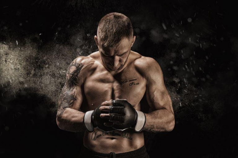تتعاون VeChain مع UFC لترميز قفازات المقاتلين، ويتفاعل المجتمع