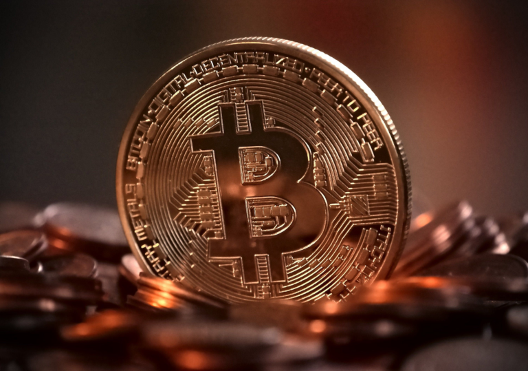 لتنظيم العملات المستقرة