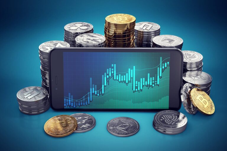 جيم ستوب يفوق بيتكوين في مكاسب سنوية، هل سيحفز ذلك ارتفاع العملات البديلة؟